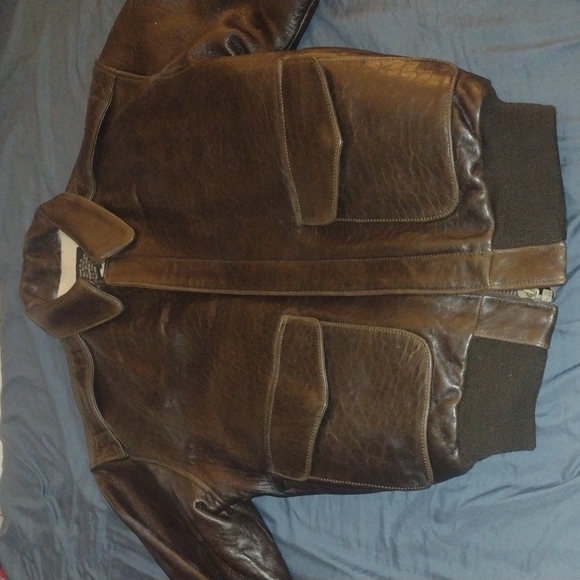 Avirex Bomber Jacket Men's Authentic Type A-2 Leather Flight Jacket Size Small - Picture 9 of 14